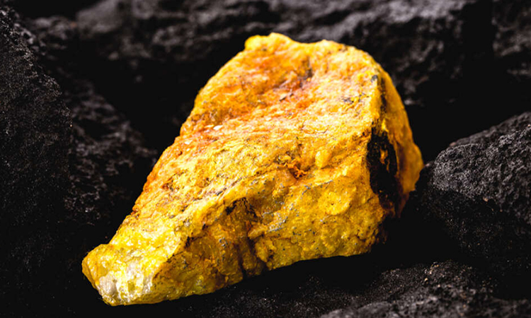 Vì sao uranium được sử dụng để chế tạo bom nguyên tử?