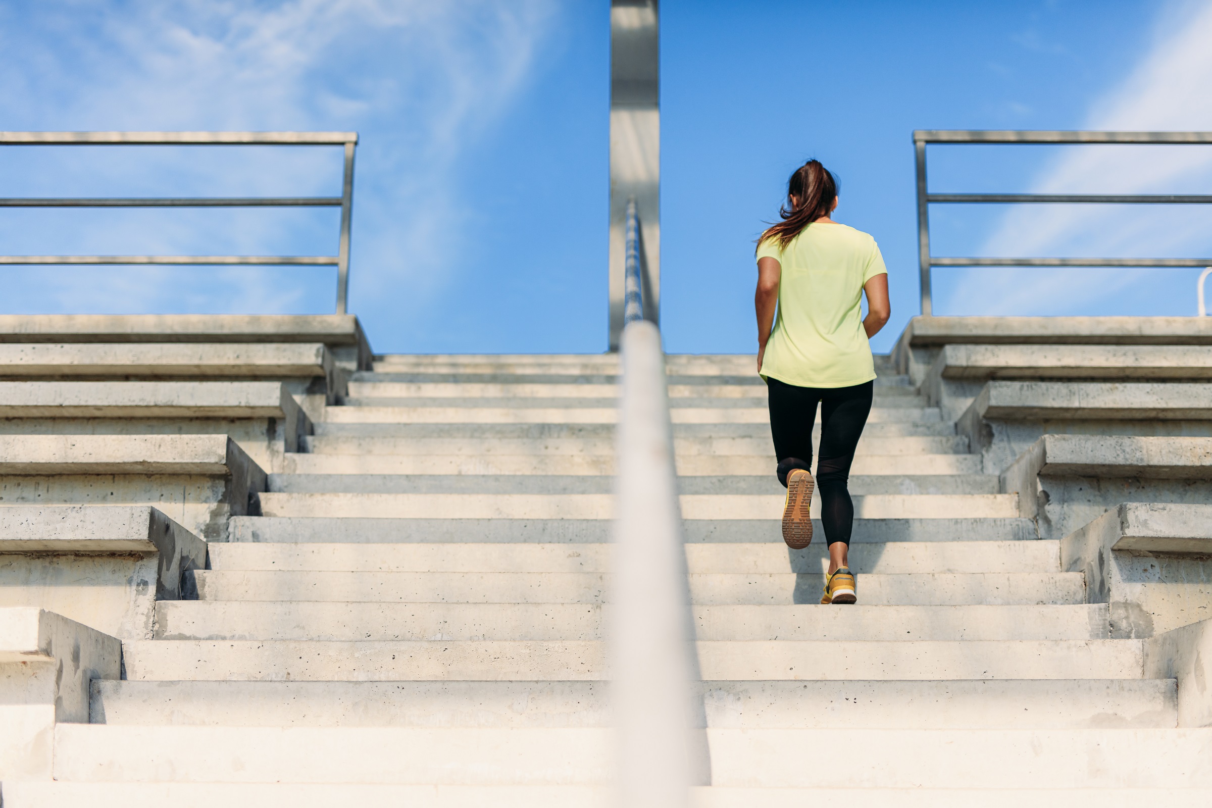 Những bài tập đốt 100 calo không cần đến phòng gym