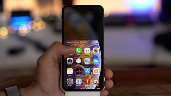 Tắt ngay ứng dụng này trên iPhone nếu không muốn bị theo dõi